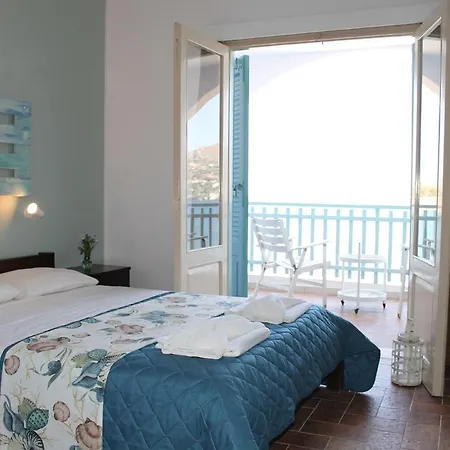 Alea Mare 3* 알린다